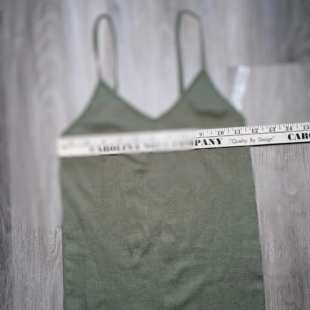 ANWND Green Spaghetti Strap Knee Length Ribbed Stretchy Jumpsuit Women’s Small - Picture 6 of 7